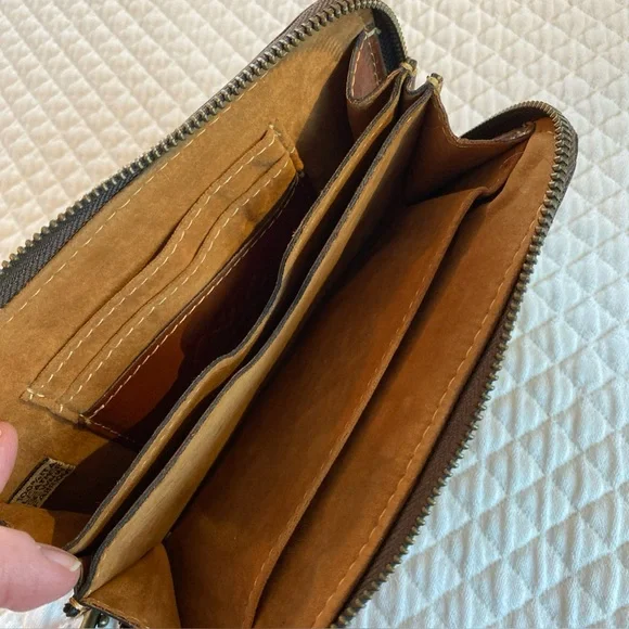 Patricia Nash Antique Rose Leather Wristlet Zippered Wallet 7.6”x4.5” - Picture 4 of 10